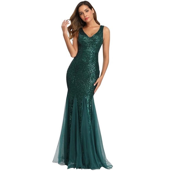 New✨ Elegant Emerald Green Sequin Mermaid Style Formal Evening Dress - Picture 4 of 6